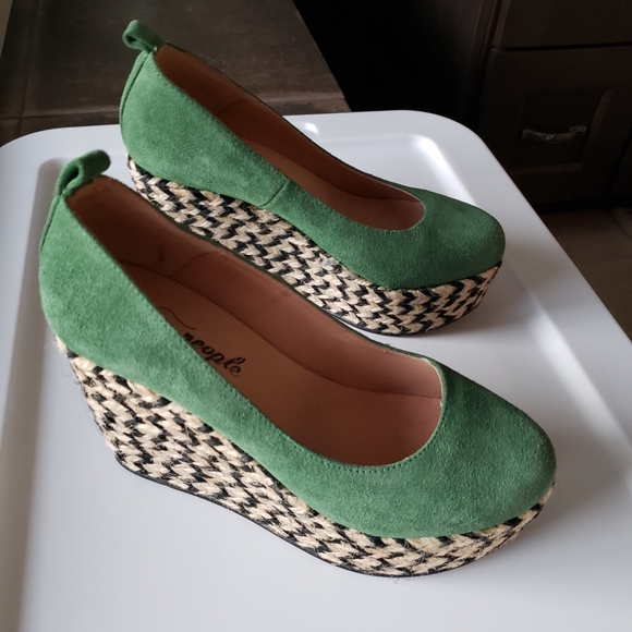 FREE PEOPLE  Green Suede Platform -woven - Picture 1 of 4